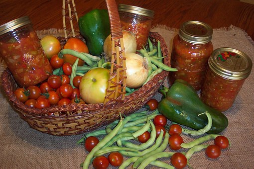 You are currently viewing How to Properly Jar Your Fruits and Vegetables for a Long Shelf Life