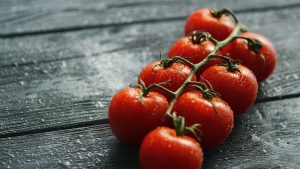 Read more about the article The Best Way to Grow Tomatoes in Your Backyard